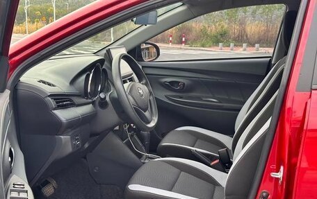 Toyota Yaris XP150 рестайлинг, 2021 год, 1 630 300 рублей, 8 фотография
