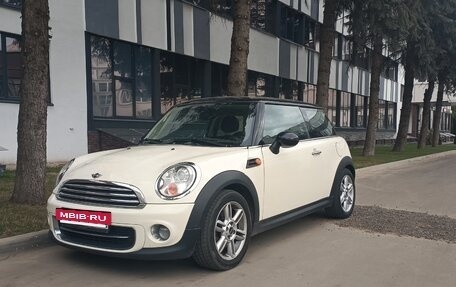MINI Hatch, 2011 год, 930 000 рублей, 2 фотография