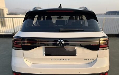 Volkswagen T-Cross I, 2021 год, 1 550 400 рублей, 6 фотография