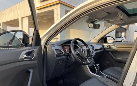 Volkswagen T-Cross I, 2021 год, 1 550 400 рублей, 8 фотография