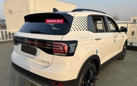 Volkswagen T-Cross I, 2021 год, 1 550 400 рублей, 5 фотография