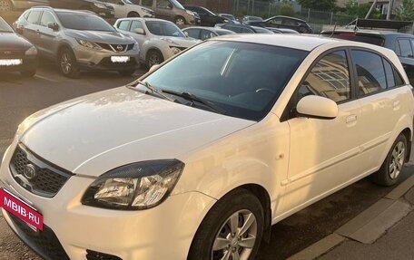 KIA Rio II, 2011 год, 580 000 рублей, 2 фотография