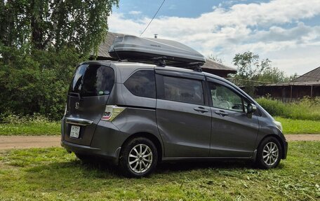 Honda Freed I, 2012 год, 1 030 000 рублей, 3 фотография