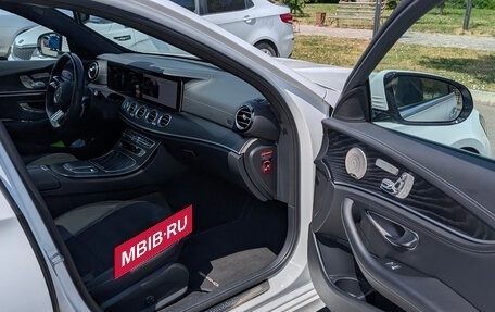Mercedes-Benz E-Класс, 2021 год, 5 700 000 рублей, 9 фотография