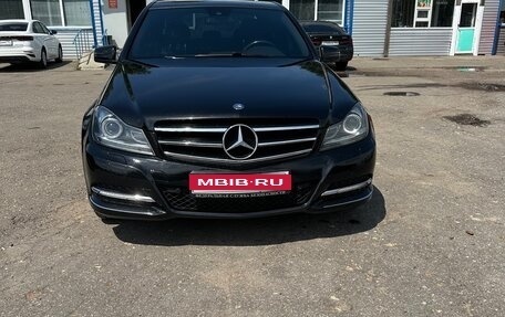 Mercedes-Benz C-Класс, 2013 год, 2 000 000 рублей, 1 фотография
