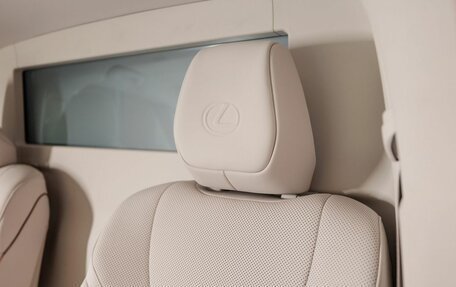 Lexus LM, 2025 год, 19 900 000 рублей, 19 фотография