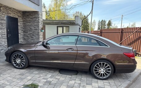 Mercedes-Benz E-Класс, 2013 год, 2 120 000 рублей, 3 фотография