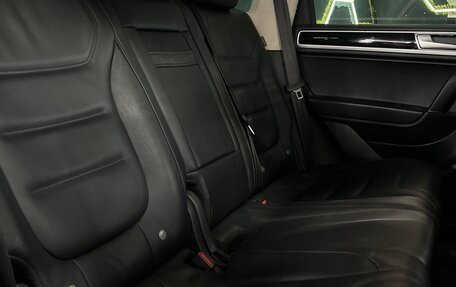 Volkswagen Touareg III, 2015 год, 2 700 000 рублей, 3 фотография