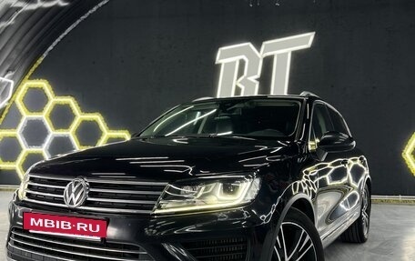 Volkswagen Touareg III, 2015 год, 2 700 000 рублей, 2 фотография