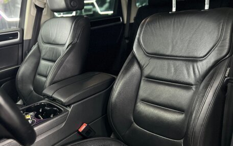 Volkswagen Touareg III, 2015 год, 2 700 000 рублей, 15 фотография