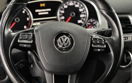 Volkswagen Touareg III, 2015 год, 2 700 000 рублей, 32 фотография