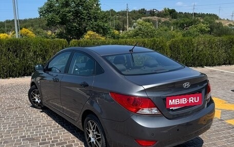 Hyundai Solaris II рестайлинг, 2013 год, 720 000 рублей, 3 фотография