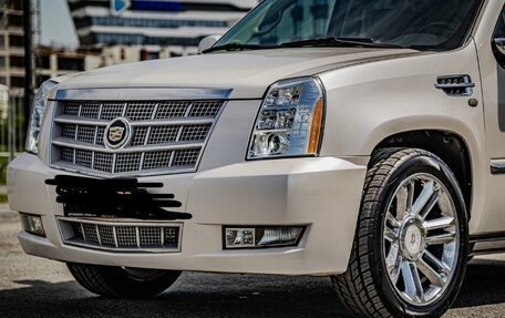 Cadillac Escalade III, 2013 год, 2 420 000 рублей, 6 фотография