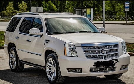 Cadillac Escalade III, 2013 год, 2 420 000 рублей, 8 фотография