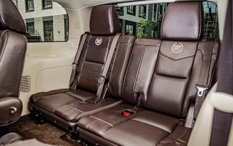 Cadillac Escalade III, 2013 год, 2 420 000 рублей, 11 фотография
