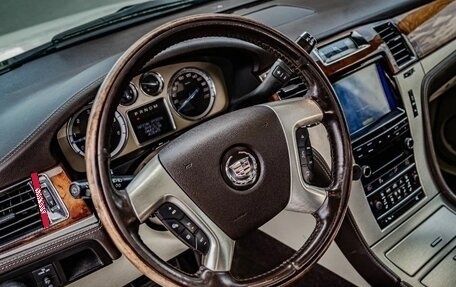 Cadillac Escalade III, 2013 год, 2 420 000 рублей, 25 фотография