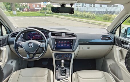 Volkswagen Tiguan II, 2017 год, 2 900 000 рублей, 3 фотография