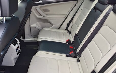 Volkswagen Tiguan II, 2017 год, 2 900 000 рублей, 12 фотография