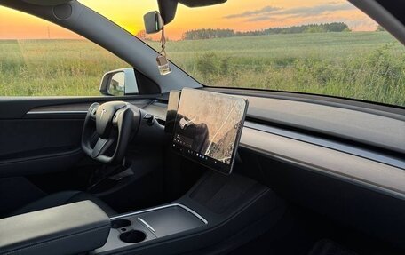 Tesla Model Y I, 2021 год, 5 000 000 рублей, 9 фотография