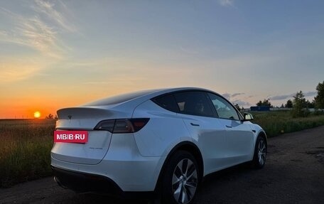 Tesla Model Y I, 2021 год, 5 000 000 рублей, 6 фотография