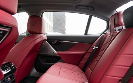 BMW 5 серия, 2024 год, 8 490 000 рублей, 15 фотография
