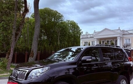 Toyota Land Cruiser Prado 150 рестайлинг 2, 2013 год, 2 700 000 рублей, 3 фотография