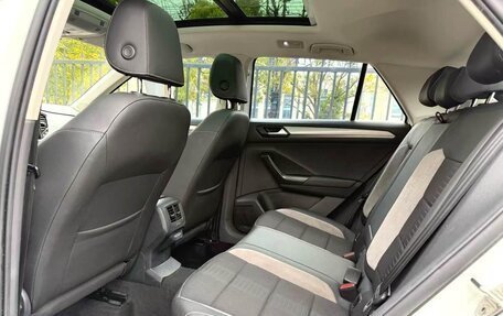 Volkswagen T-Roc I, 2021 год, 1 320 000 рублей, 8 фотография