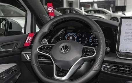 Volkswagen Golf VIII, 2024 год, 3 250 000 рублей, 10 фотография