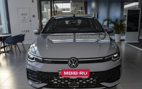 Volkswagen Golf VIII, 2024 год, 3 250 000 рублей, 2 фотография