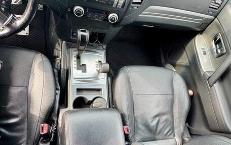 Mitsubishi Pajero IV, 2013 год, 2 550 000 рублей, 25 фотография