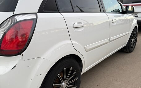 KIA Rio II, 2011 год, 650 000 рублей, 3 фотография