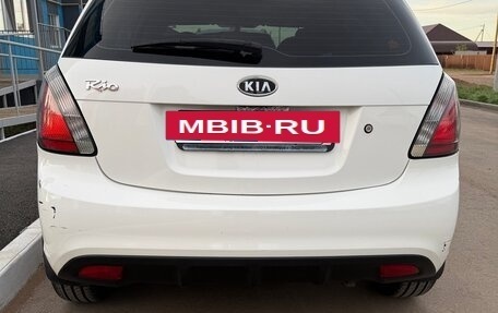 KIA Rio II, 2011 год, 650 000 рублей, 6 фотография