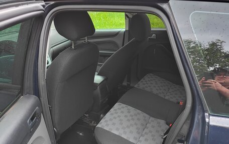 Ford Focus II рестайлинг, 2005 год, 570 000 рублей, 2 фотография