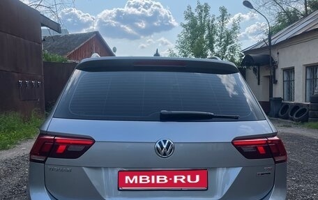 Volkswagen Tiguan II, 2017 год, 2 700 000 рублей, 4 фотография