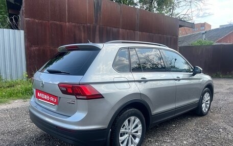 Volkswagen Tiguan II, 2017 год, 2 700 000 рублей, 5 фотография