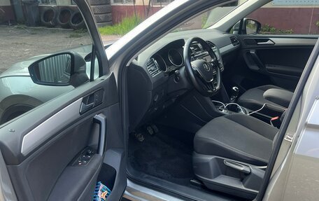Volkswagen Tiguan II, 2017 год, 2 700 000 рублей, 13 фотография