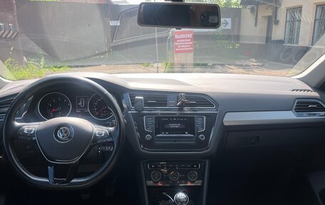 Volkswagen Tiguan II, 2017 год, 2 700 000 рублей, 12 фотография