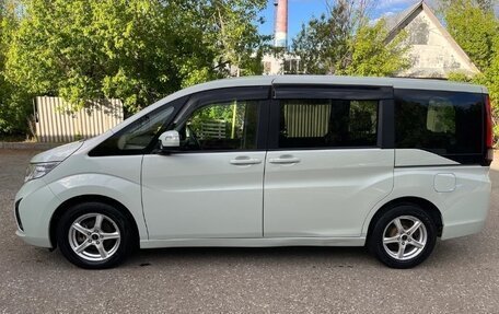 Honda Stepwgn IV, 2017 год, 1 650 000 рублей, 7 фотография
