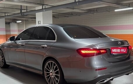 Mercedes-Benz E-Класс, 2022 год, 4 690 000 рублей, 2 фотография