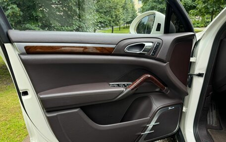 Porsche Cayenne III, 2011 год, 1 950 000 рублей, 24 фотография