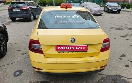 Skoda Octavia, 2020 год, 900 000 рублей, 3 фотография