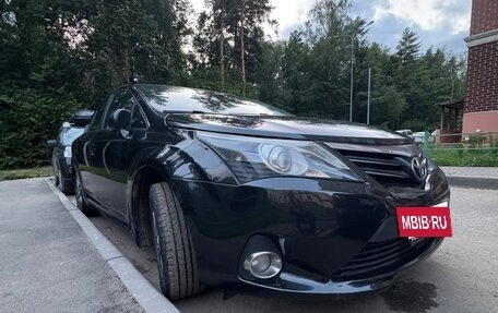 Toyota Avensis III рестайлинг, 2011 год, 1 090 000 рублей, 15 фотография