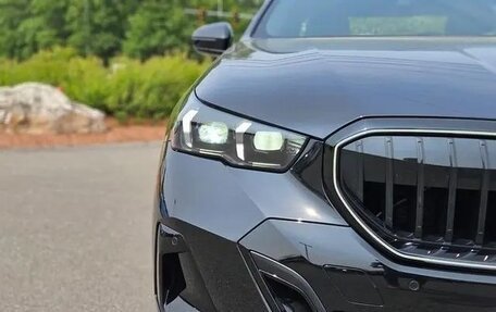 BMW 5 серия, 2025 год, 10 390 000 рублей, 4 фотография