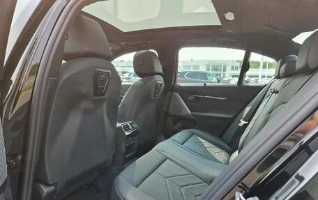 BMW 5 серия, 2025 год, 10 390 000 рублей, 32 фотография