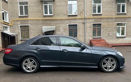 Mercedes-Benz E-Класс, 2010 год, 1 450 000 рублей, 4 фотография