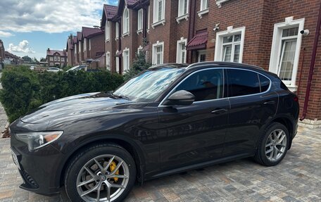 Alfa Romeo Stelvio, 2017 год, 2 250 000 рублей, 3 фотография