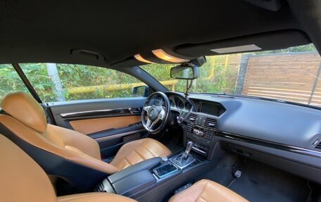 Mercedes-Benz E-Класс, 2011 год, 1 490 000 рублей, 2 фотография