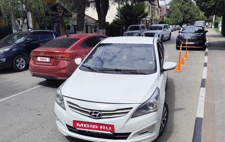 Hyundai Solaris II рестайлинг, 2016 год, 1 000 000 рублей, 2 фотография