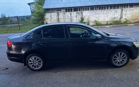 Volkswagen Jetta VI, 2012 год, 700 000 рублей, 3 фотография