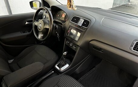 Volkswagen Polo VI (EU Market), 2011 год, 735 000 рублей, 19 фотография